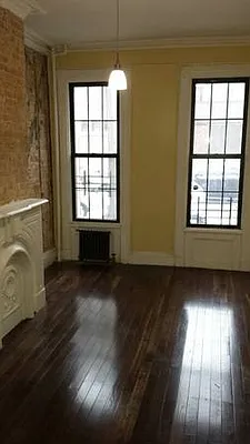 Rented by Full Time Management | media 11