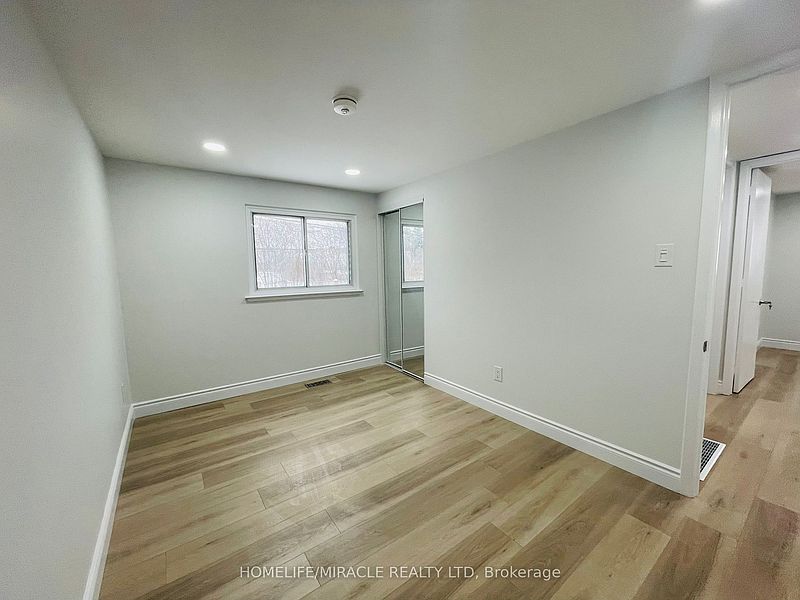 Toronto House for rent - 3 Bedrooms — photo 8
