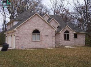 25238 McAllister St, Southfield, MI 48033