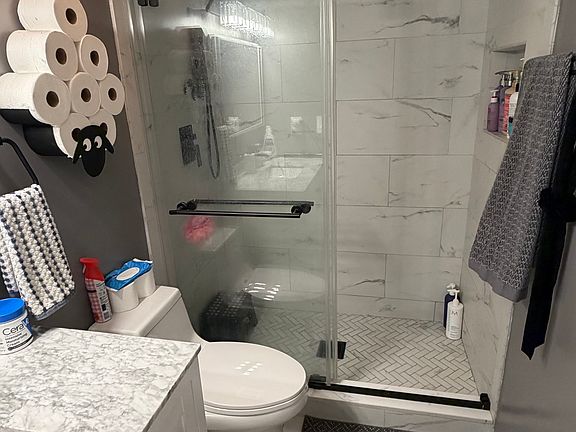 5th image of 3119 W Cochise Dr Unit 252