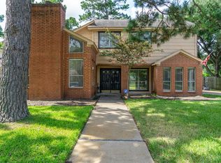 10619 Mills Cir, Houston, TX 77070