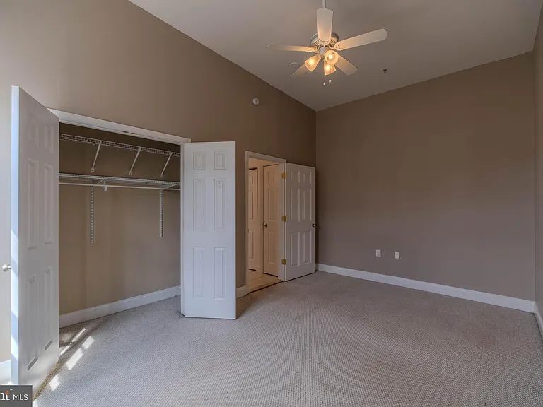 1629 L St NE #305 — Photo 24