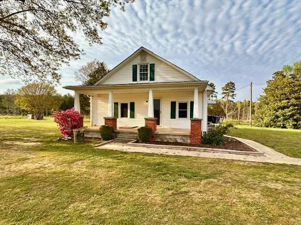 1220 Phillips Trl, Virgilina, VA 24598