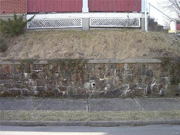 2nd image of 58 Hess Ave