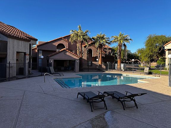 4th image of 700 E Mesquite Cir #Q220