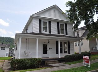 142 6th St, Pikeville, KY 41501
