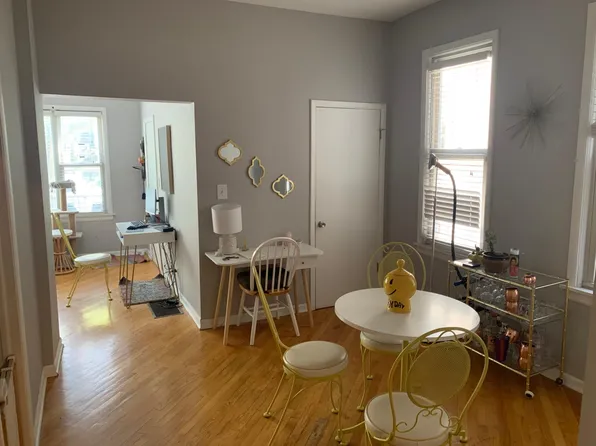 2424 W Cortland St #1, Chicago, IL 60647