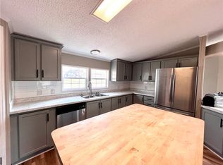 17758 Railroad Cut Rd, Rogers, AR 72756