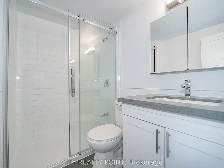 10 Shallmar Blvd #510 — Photo 9