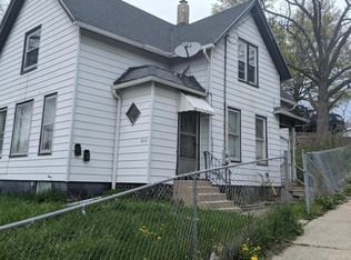 1800 Roe Ave, Racine, WI 53404