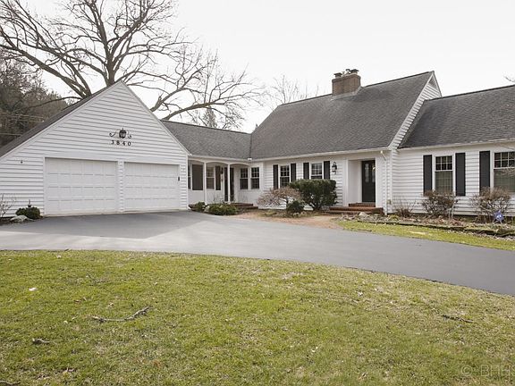 3840 springbrook ave-102