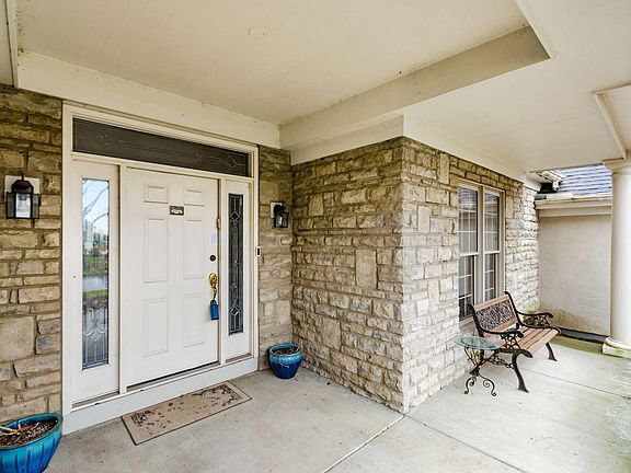 4th image of 1120 Poppy Hills Dr