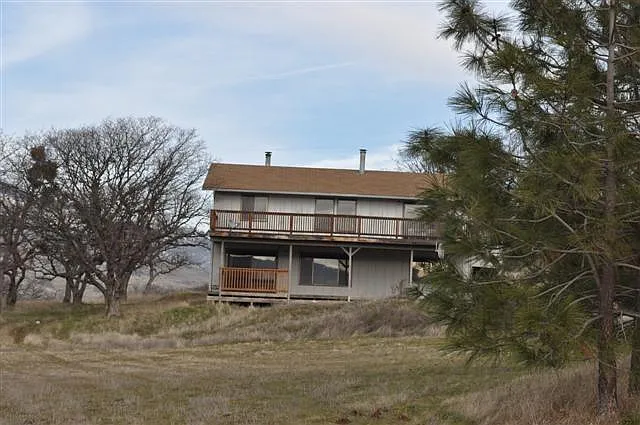 605 Pompadour Dr photo 1