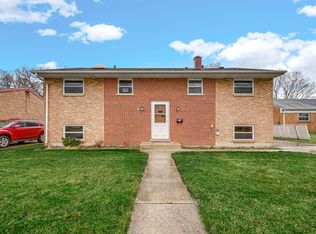 129 Cambridge Ln, Glendale Heights, IL 60139