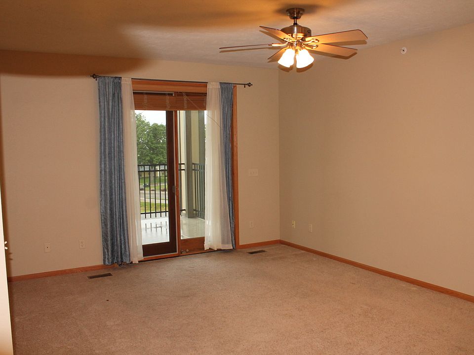 1st image of 213 S Highway 71 #203