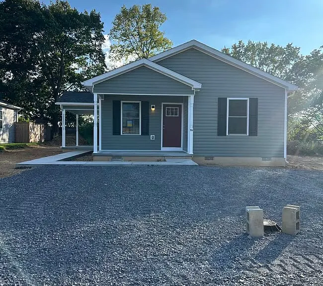 96 Hanshew Ln — Photo 1