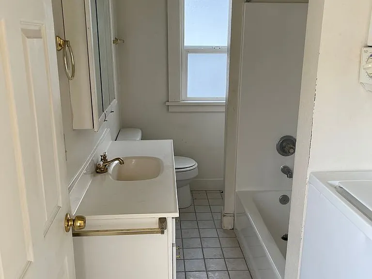 1012 N K St — Photo 6