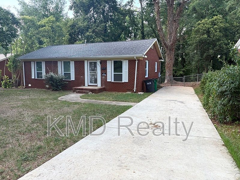 1st image of 3900 Crestridge Dr