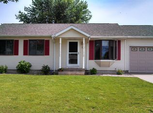 401 Kimberly Dr, West Burlington, IA