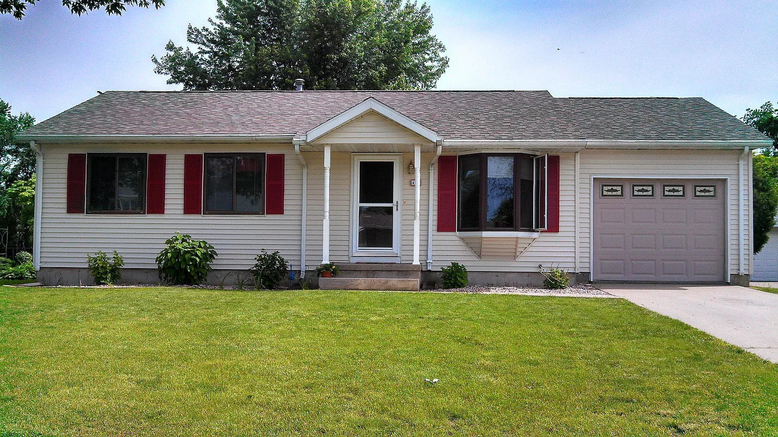 401 Kimberly Dr photo 1