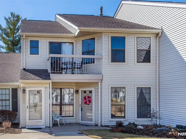 58 Fromm Ct, Mahwah, NJ 07430