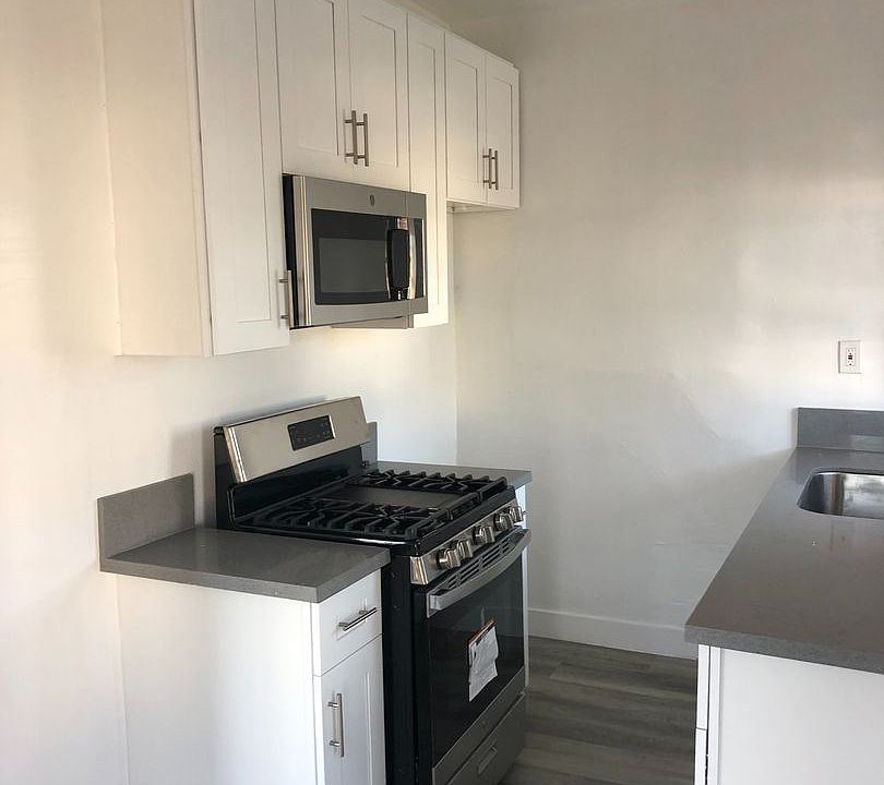 1st image of 1443 S Bonnie Brae St #4153877