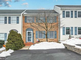 170 Robin Hill Cir, York, PA 17404