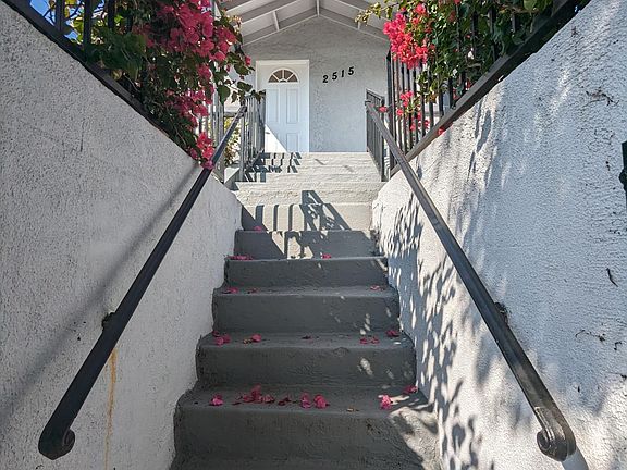 2nd image of 2515 Arthur St