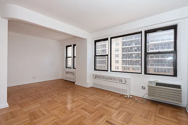 Rented by Punia & Marx Inc. | media 10