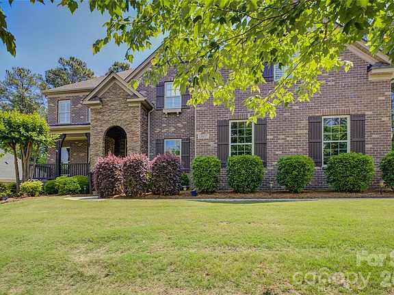 2nd image of 13017 Avila Ct