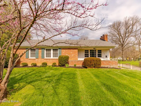 8609 Perry Rd, Lyndon, KY 40222