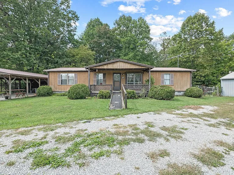 1345 Midway Rd — Photo 1