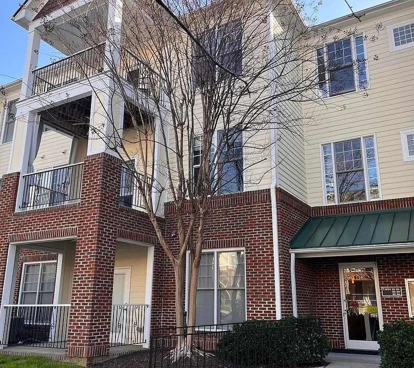 901 Canenaugh Dr #204