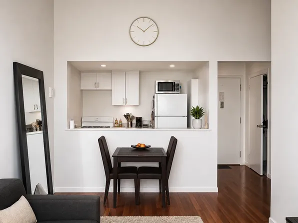 6120 Woodside Ave APT 1N, Woodside, NY 11377