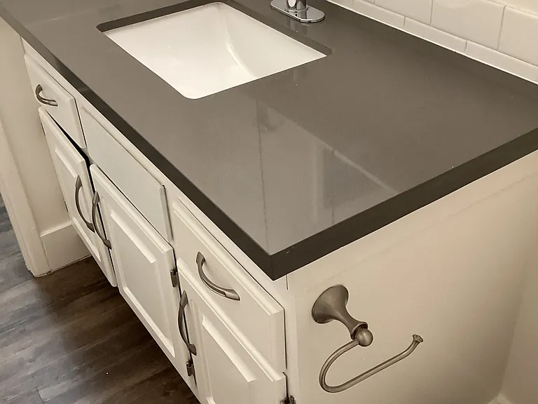 Oakview Apartments — Photo 5