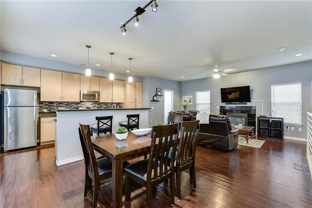 2606 Wilson Street Unit - 705 — Photo 4