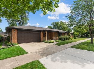 8900 Marmora Ave, Morton Grove, IL