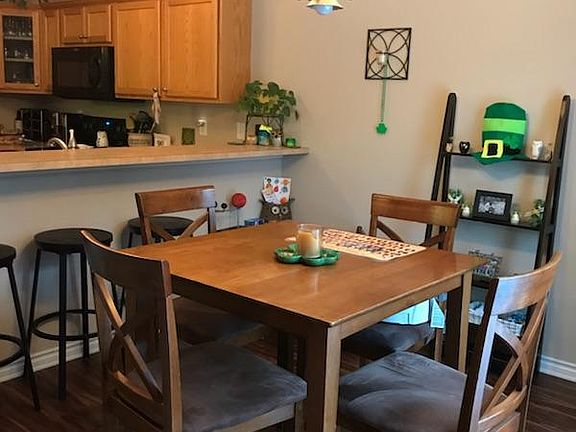 4th image of 785 Snowbird Cir W