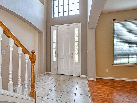 4th image of 27105 Lake Lena Ln