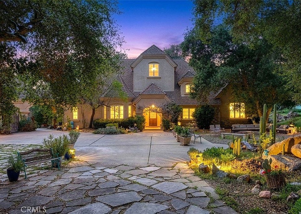 1st image of 39455 Avenida La Cresta