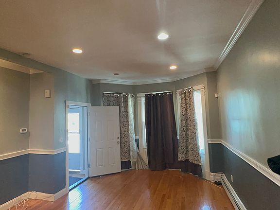 2nd image of 410 E 240th St #1