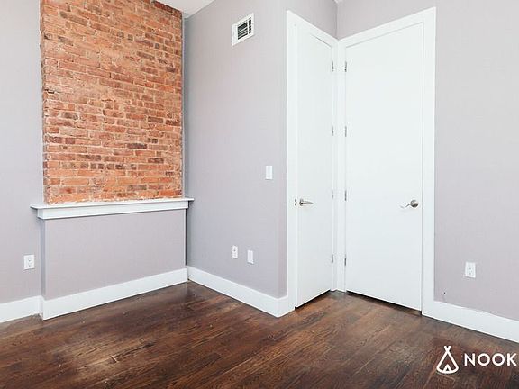 3rd image of 1368 Putnam Ave APT 1R