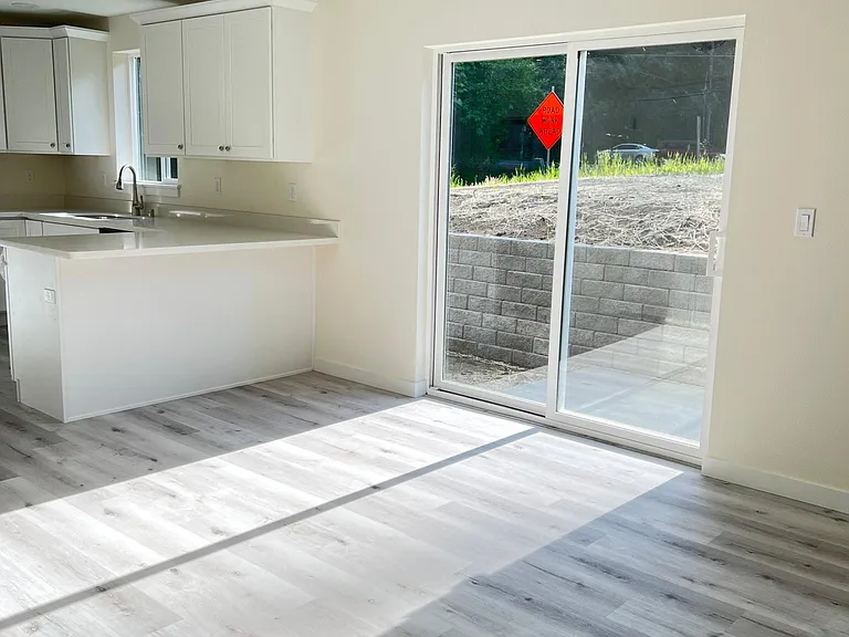 60 Foster Rd NE — Photo 19