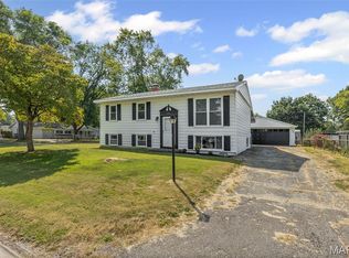 600 Hillside Dr, Bethalto, IL