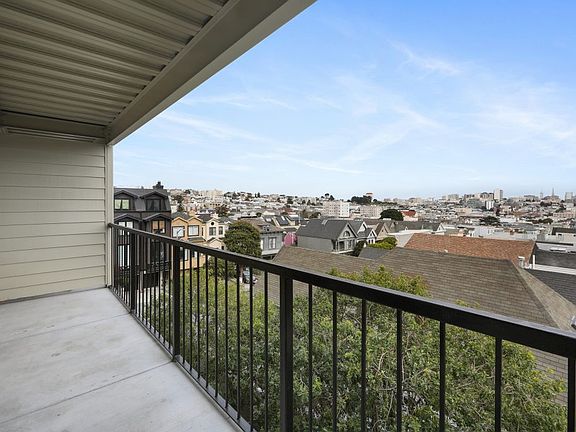 2nd image of 700 Presidio Ave APT 303