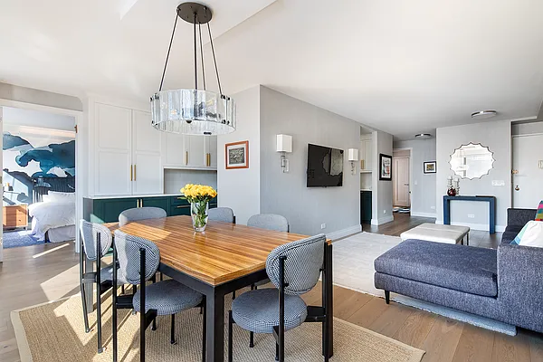 Sold by Compass | media 3