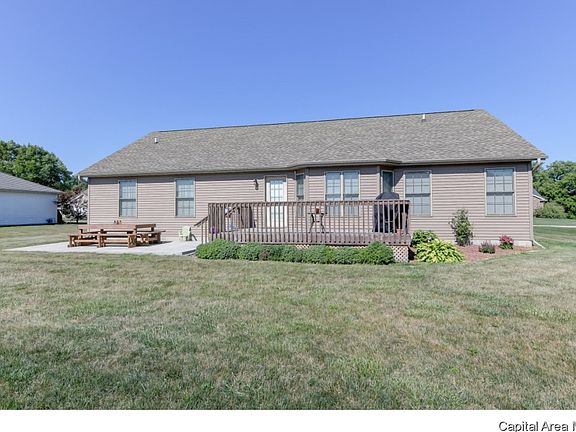 2nd image of 506 S Oak Grove Dr