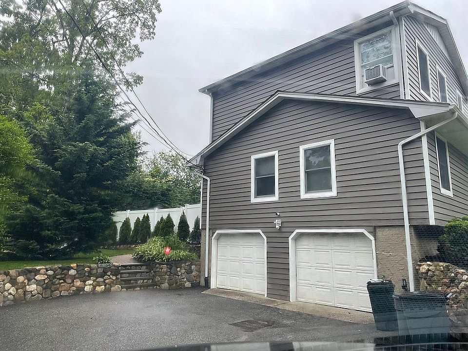 1st image of 15 Lancelot Ln
