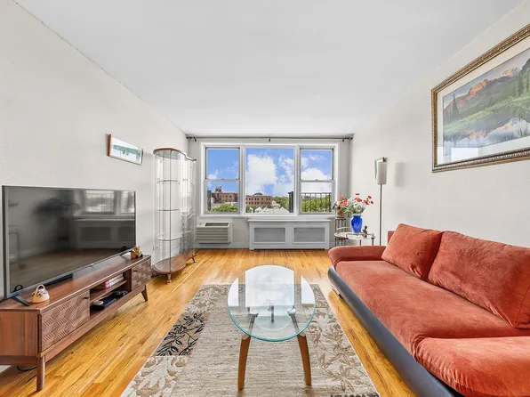 2600 E 21st St APT 7K, Brooklyn, NY 11235