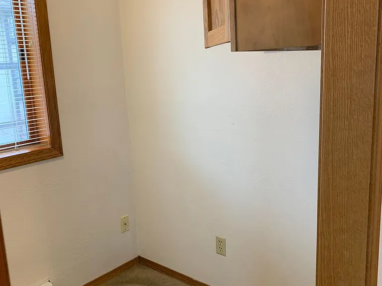 3401 Lakeshore Dr — Photo 22